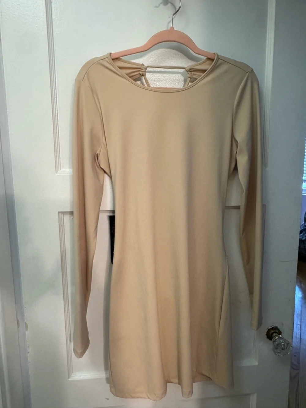 bebe Women's Tie Back knit Mini Dress.  NWT’s! Size XL in Frappe - Picture 4 of 10